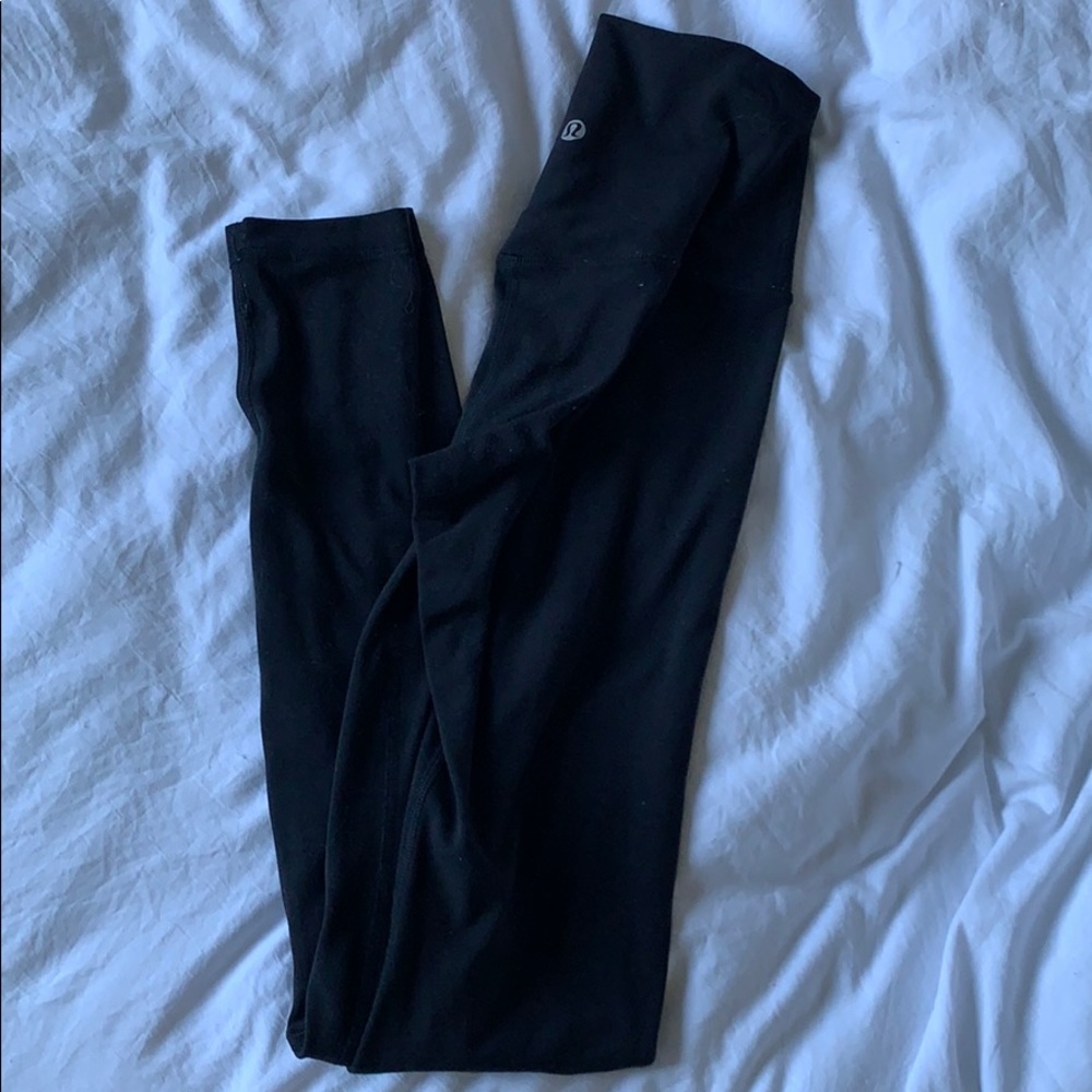 Black Lululemon aligns 28” size 2
